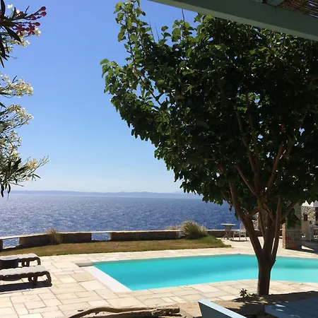 Elli S Seafront Pool Villa, 100 M From Quiet Sandy In Kea, Cyclades Melissaki