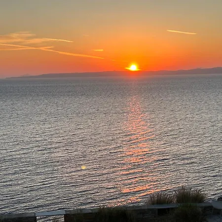 Elli S Seafront Pool Villa, 100 M From Quiet Sandy In Kea, Cyclades Melissaki