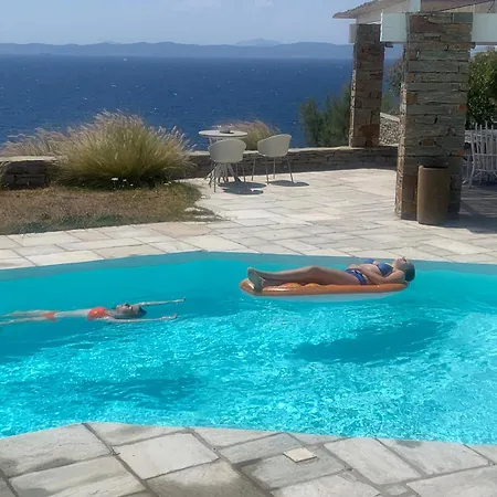Elli S Seafront Pool Villa, 100 M From Quiet Sandy In Kea, Cyclades فيلة