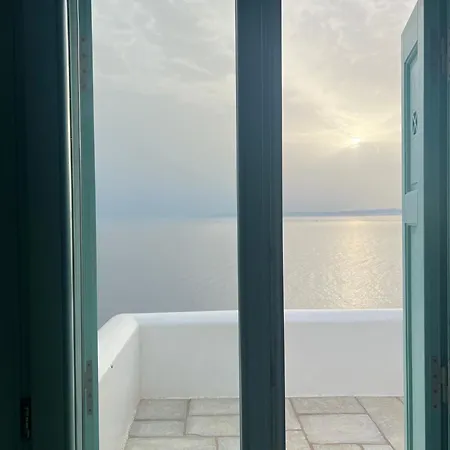 Elli S Seafront Pool Villa, 100 M From Quiet Sandy In Kea, Cyclades Melissaki