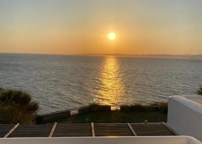 Elli S Seafront Pool Villa, 100 M From Quiet Sandy In Kea, Cyclades