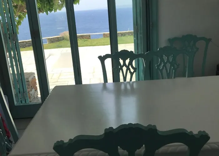 Вилла Elli S Seafront Pool Villa, 100 M From Quiet Sandy In Kea, Cyclades