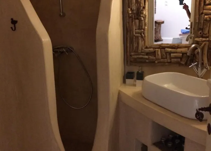 Вилла Elli S Seafront Pool Villa, 100 M From Quiet Sandy In Kea, Cyclades Melissaki