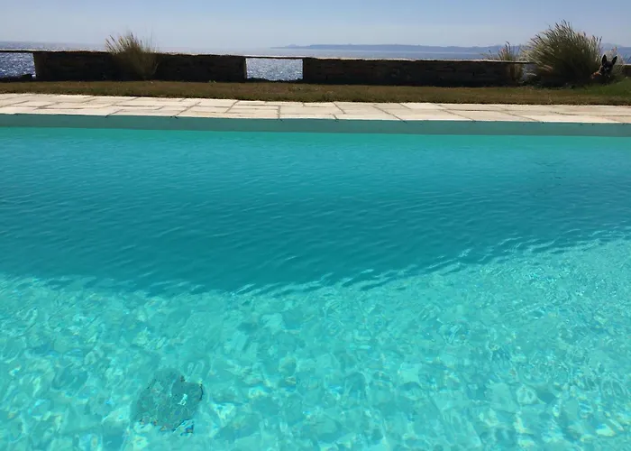 Вилла Elli S Seafront Pool Villa, 100 M From Quiet Sandy In Kea, Cyclades Melissaki