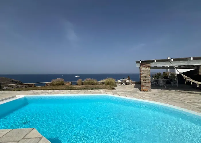 Elli S Seafront Pool Villa, 100 M From Quiet Sandy In Kea, Cyclades Вилла Melissaki