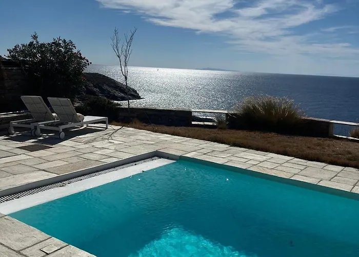 Elli S Seafront Pool Villa, 100 M From Quiet Sandy In Kea, Cyclades Вилла
