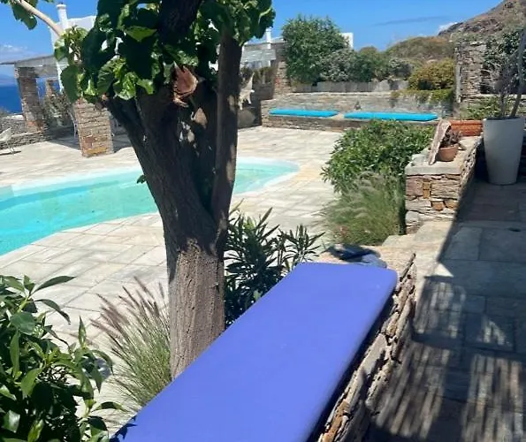 Villa Elli S Seafront Pool Villa, 100 M From Quiet Sandy In Kea, Cyclades *